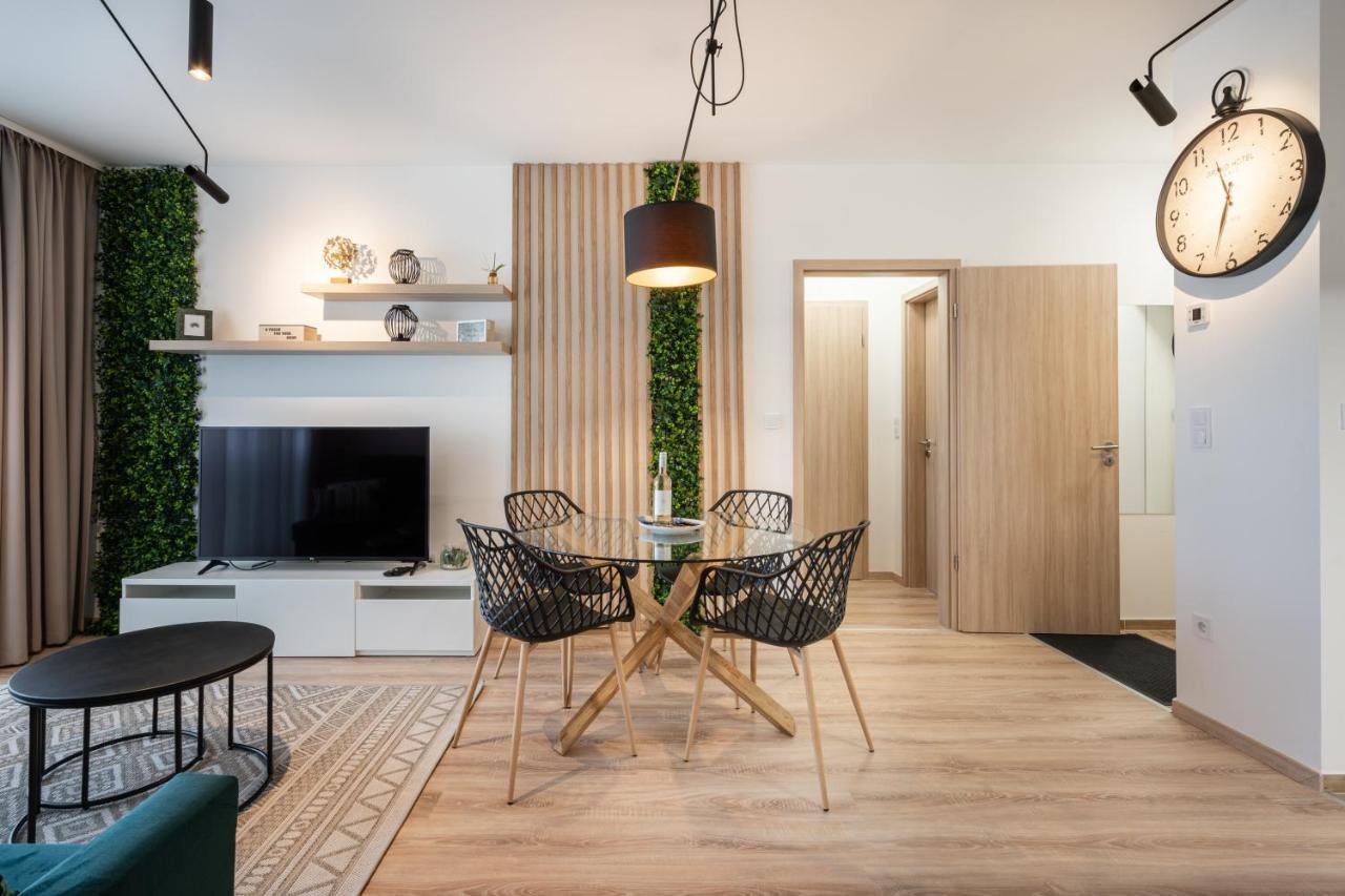 Westside River Apartment Budapest Ngoại thất bức ảnh
