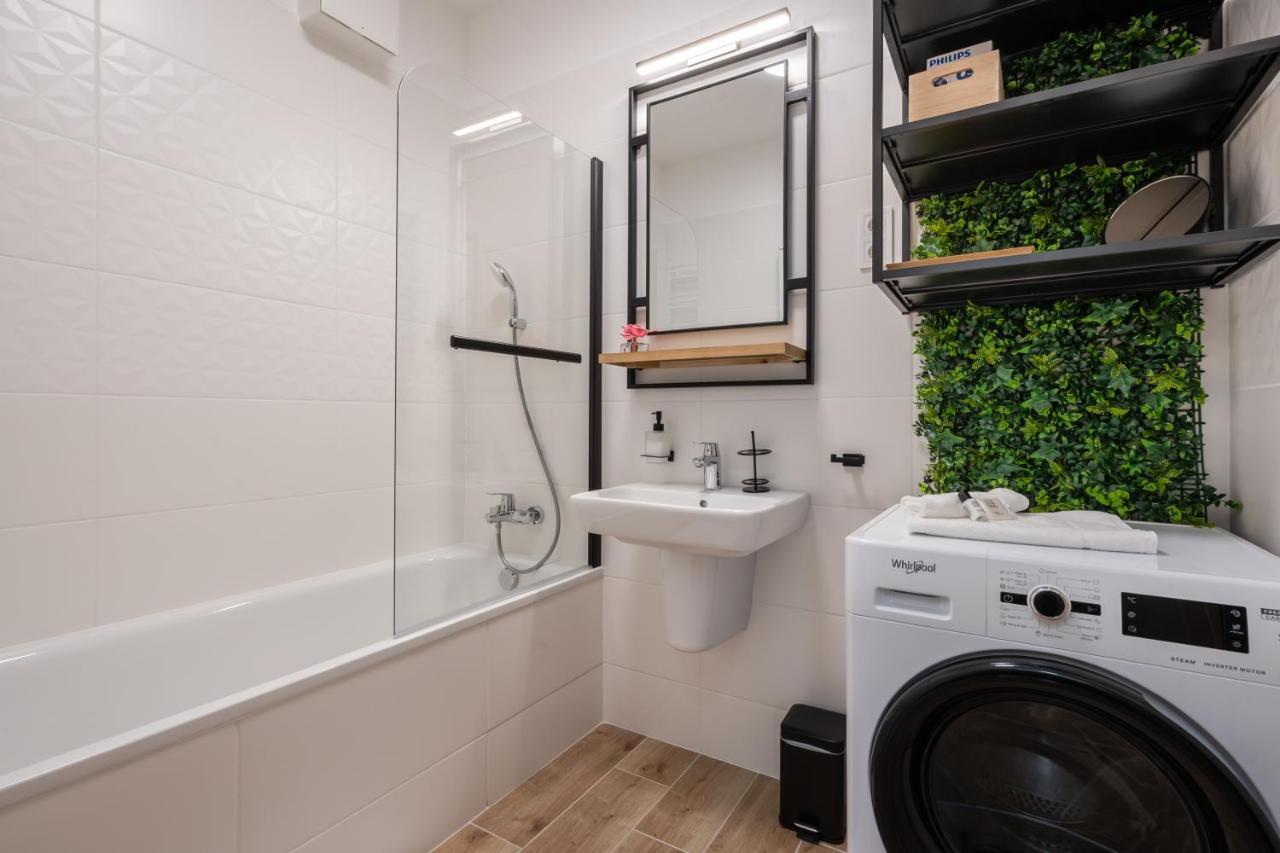 Westside River Apartment Budapest Ngoại thất bức ảnh